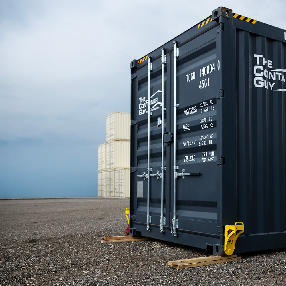 Twist 'n' Jack Container Lifter (TNJ™) for shipping container
