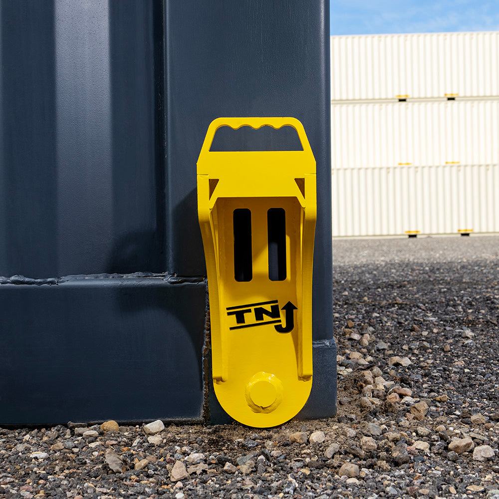Twist 'n' Jack Container Lifter (TNJ™) for shipping container