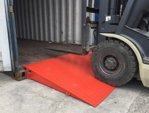 18000 lb Capacity Shipping Container/Sea Can Forklift Ramp